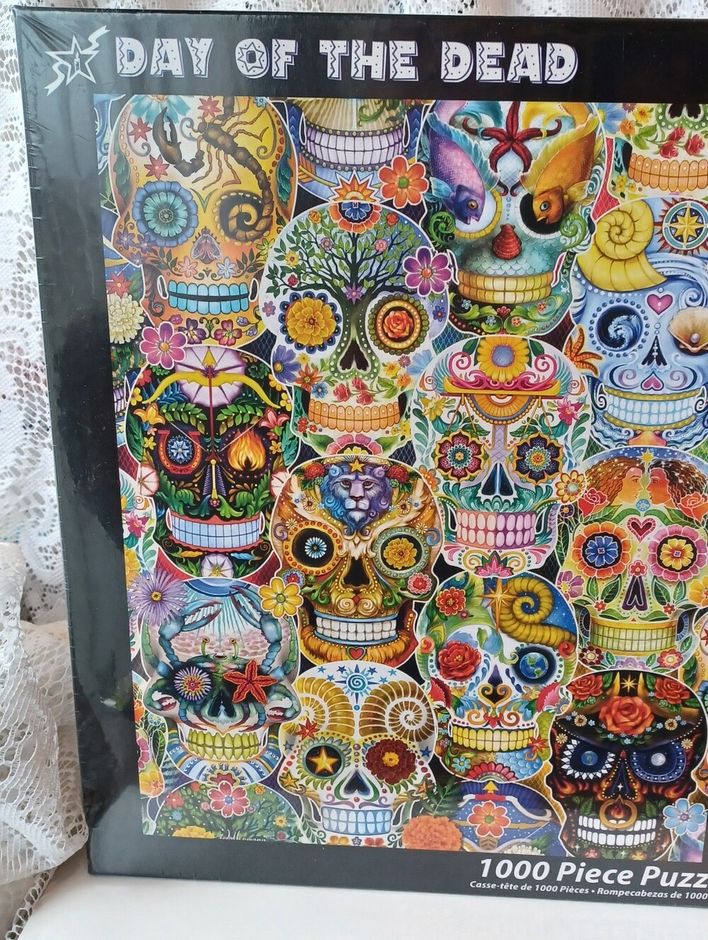 NEW 1000-PIECE JIGSAW PUZZLE VERMONT CHRISTMAS COMPANY "DAY OF THE DEAD" 24"x30" - Picture 10 of 11